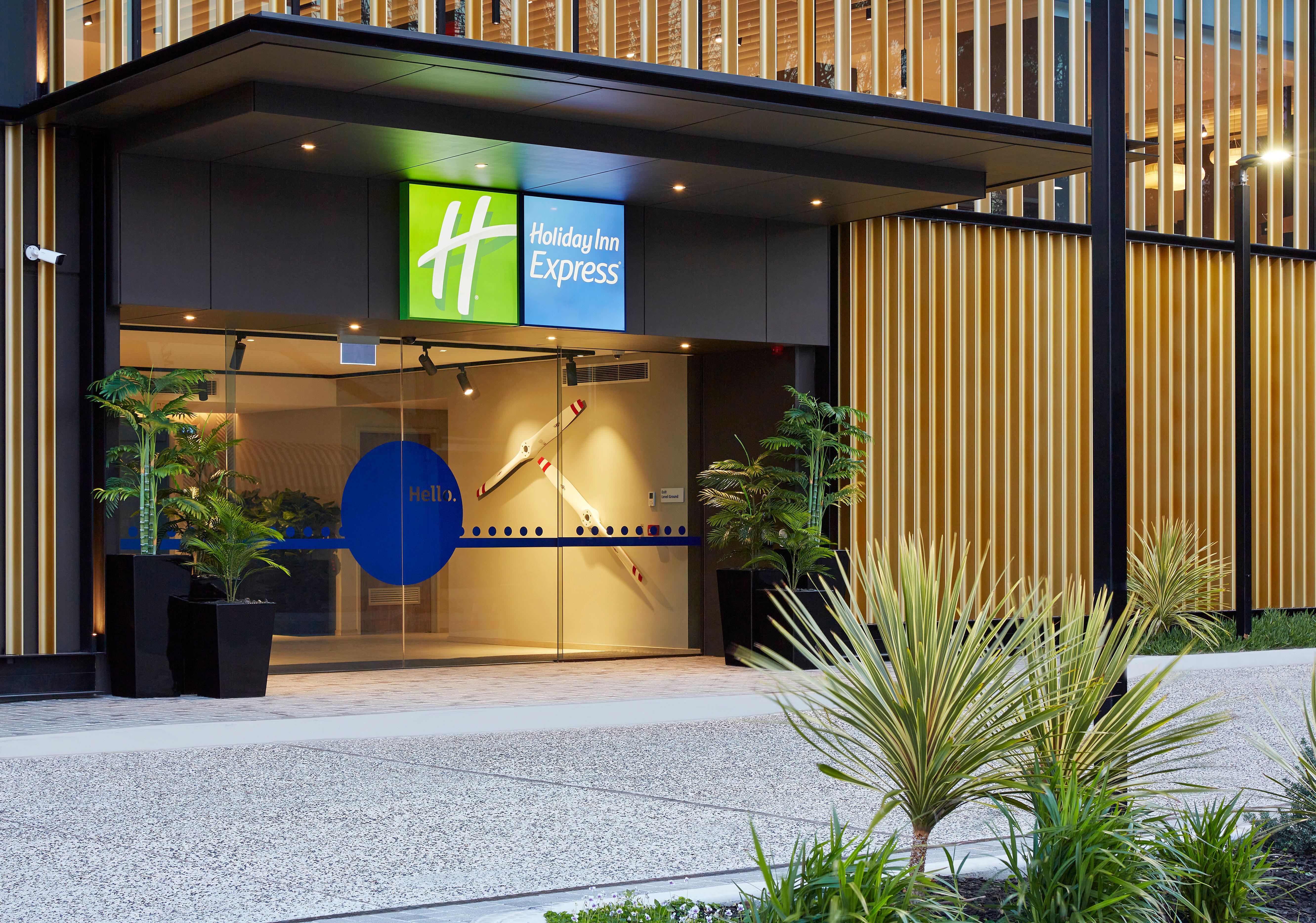 Holiday Inn Express Sydney Airport, An Ihg Hotel Exterior photo